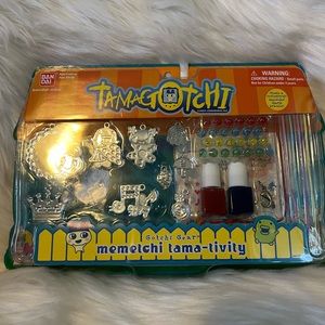 Tamagotchi Memetchi Tama-tivity Playset - Silver and Multicolor